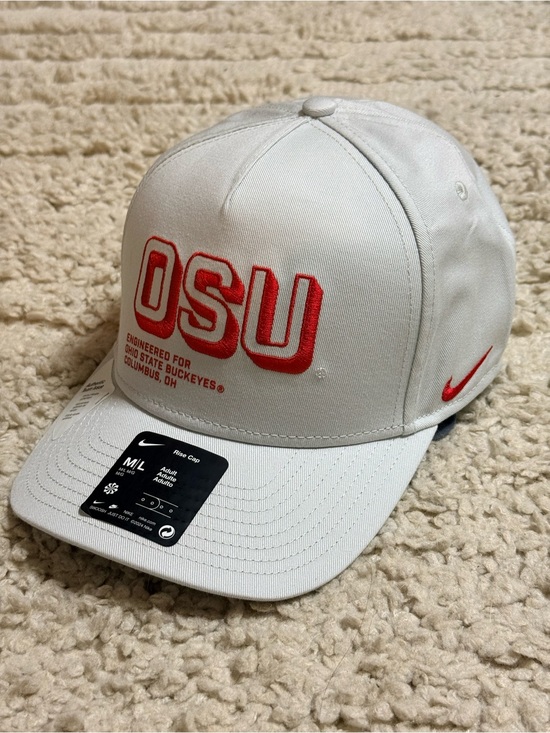 Nike Other - Nike Adult Ohio State Buckeyes Photon Dust 'Engineered For' Adjustable Hat M/L